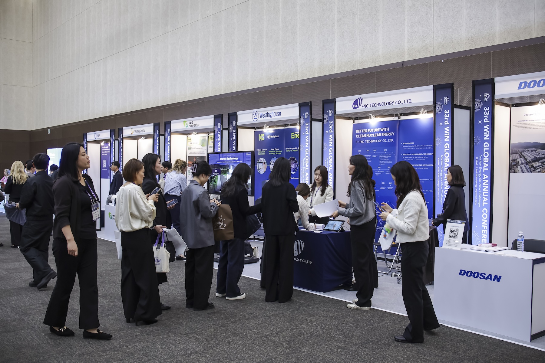 33rd WIN  CONFERENCE_07. Exhibition_0043.jpg